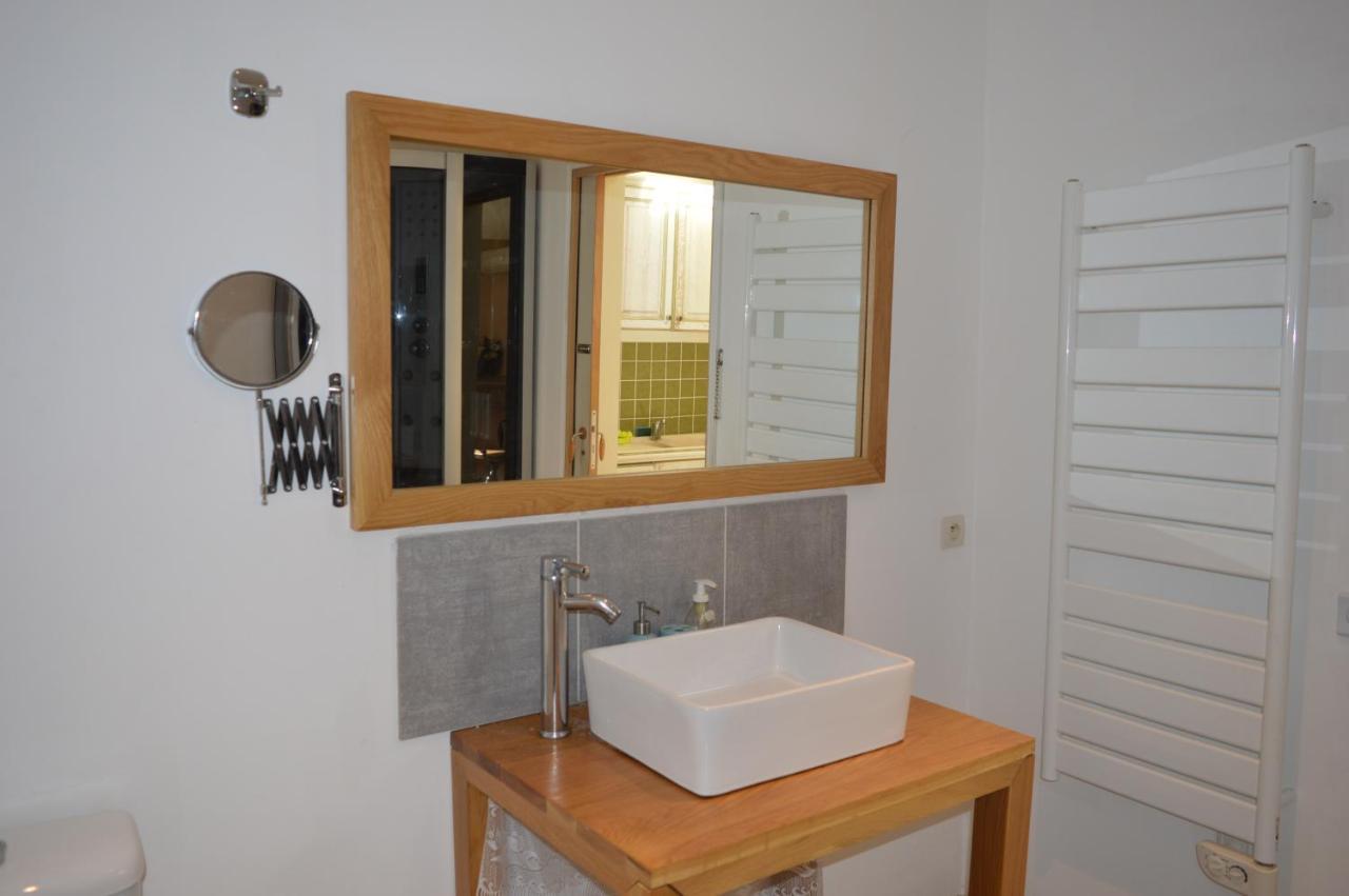 Le Studio Apartment Azille Exterior photo